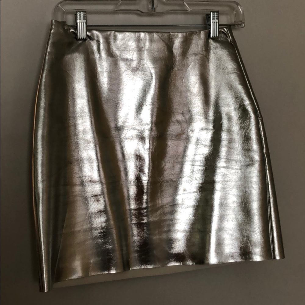 Silver shiny mini skirt